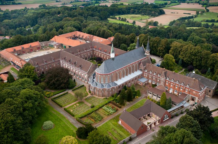 Mont des Cat apátság - http://www.abbaye-montdescats.fr/vues-aeriennes/