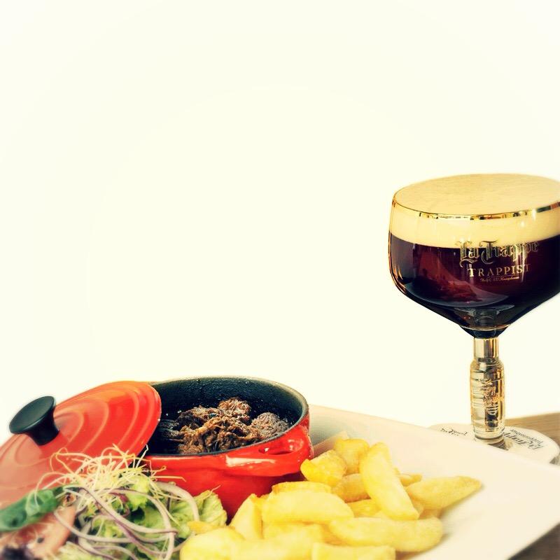 La Trappe Dubbel sörrel főtt flamand marharagu
